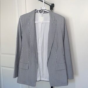 H&M Black and White Blazer with Classic Lapel